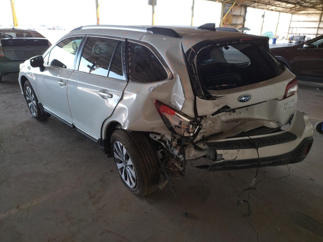 Photo 3 from auction – 2018 SUBARU OUTBACK TO with VIN 4S4BSETC0J3344297