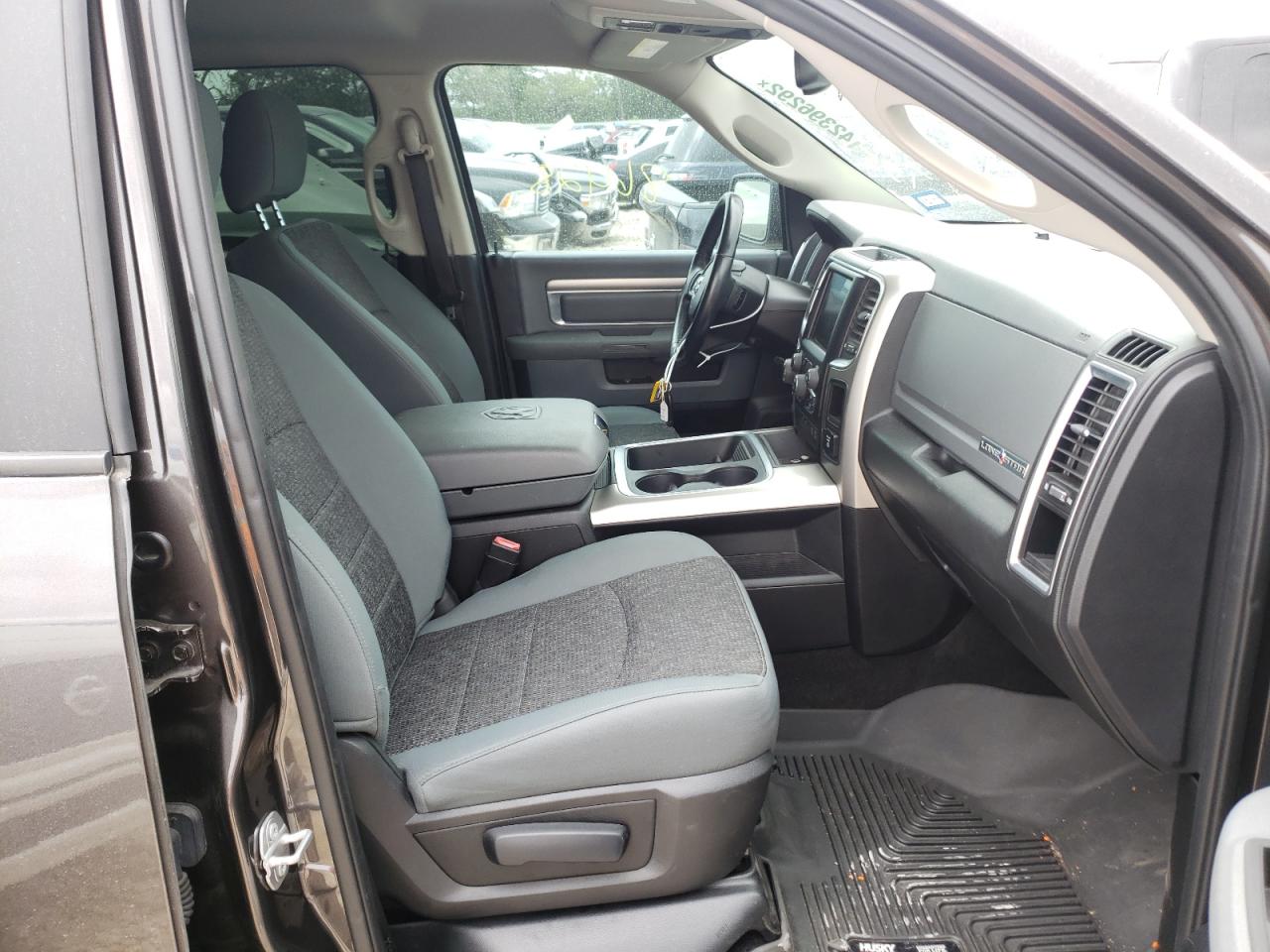 Zdjęcie 5 z aukcji – 2017 RAM 1500 SLT z VIN 3C6RR6LTXHG592155
