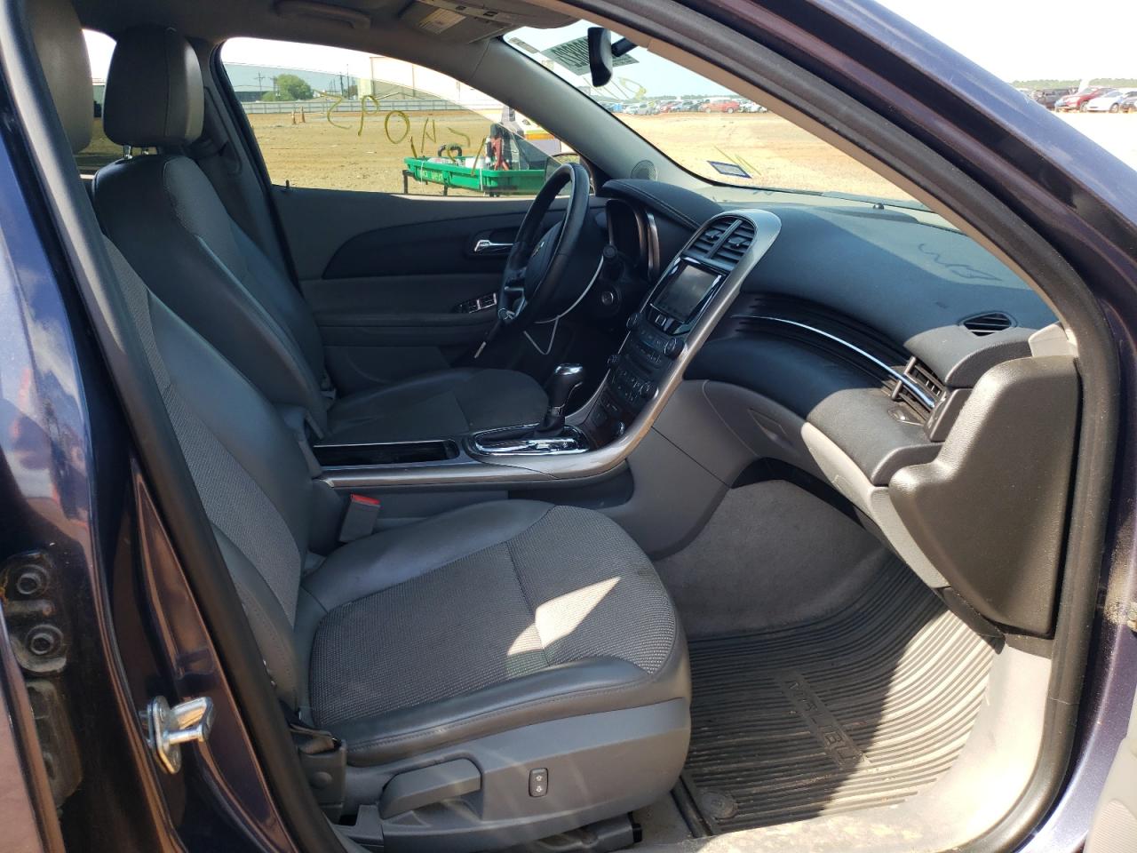 Photo 5 from auction – 2013 CHEVROLET MALIBU 1LT with VIN 1G11C5SA4DF298174
