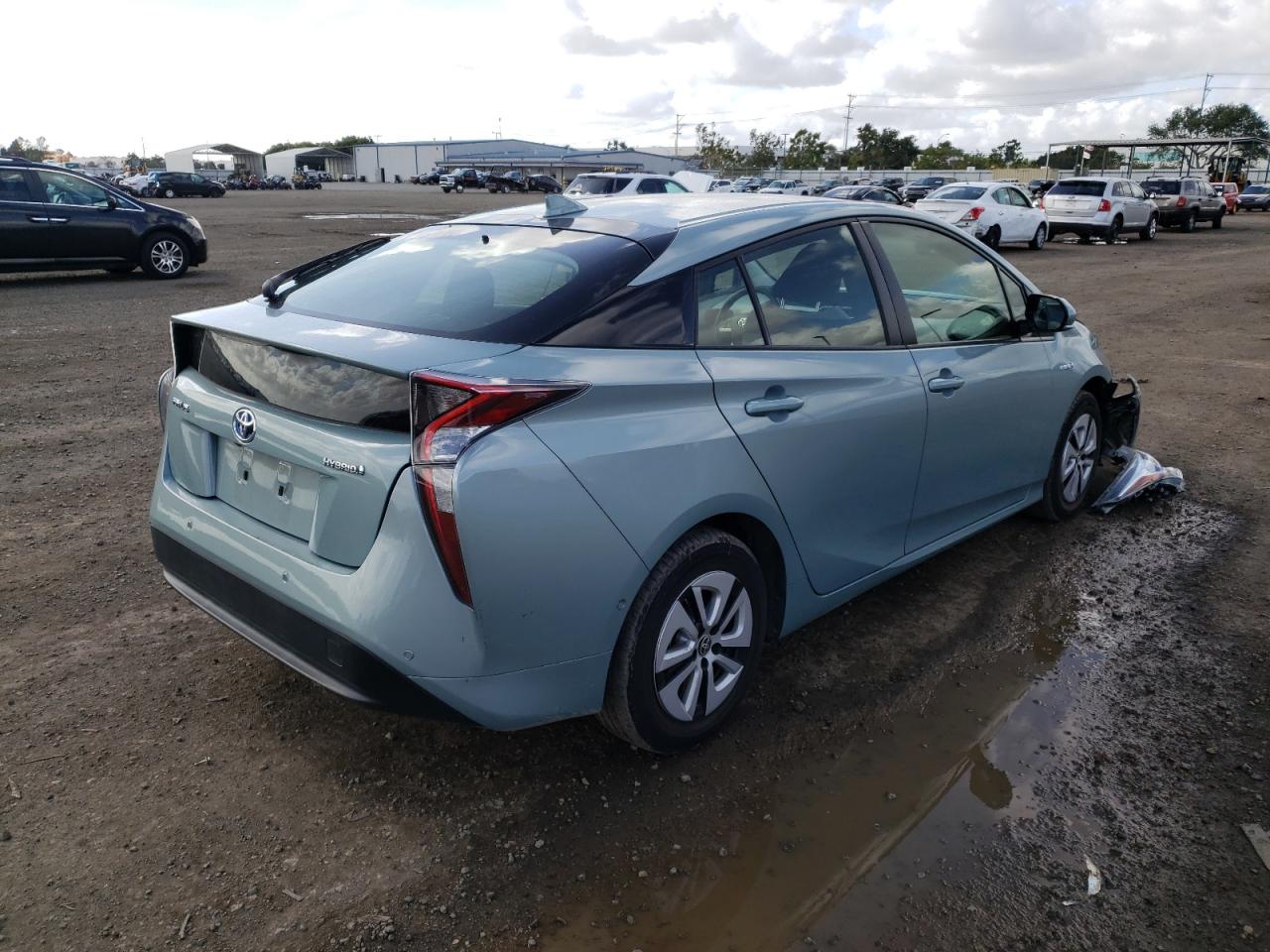 Photo 4 from auction – 2017 TOYOTA PRIUS with VIN JTDKBRFU7H3559136