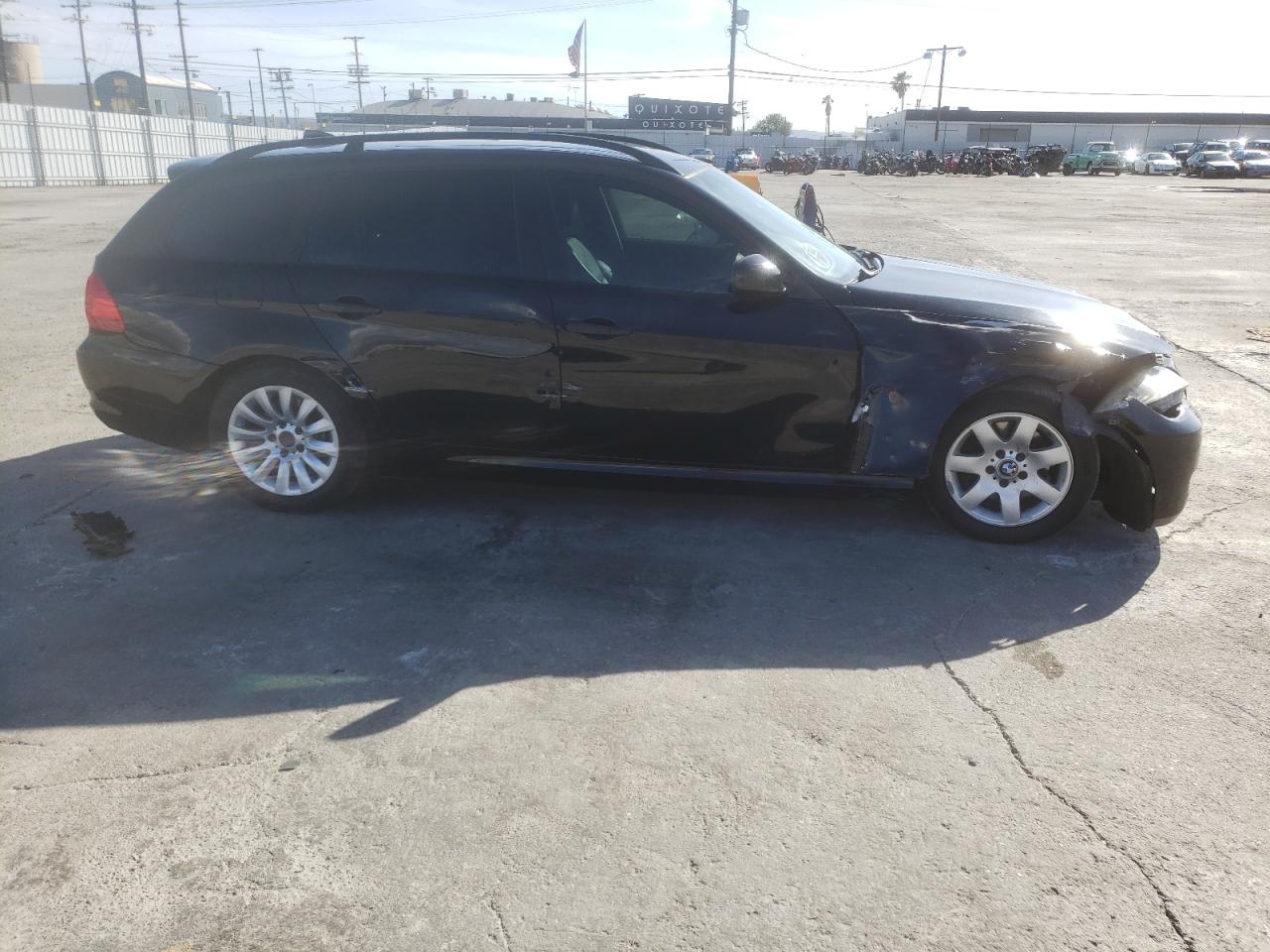Photo 9 from auction – 2009 BMW 328 IT with VIN WBAUT93589A189716