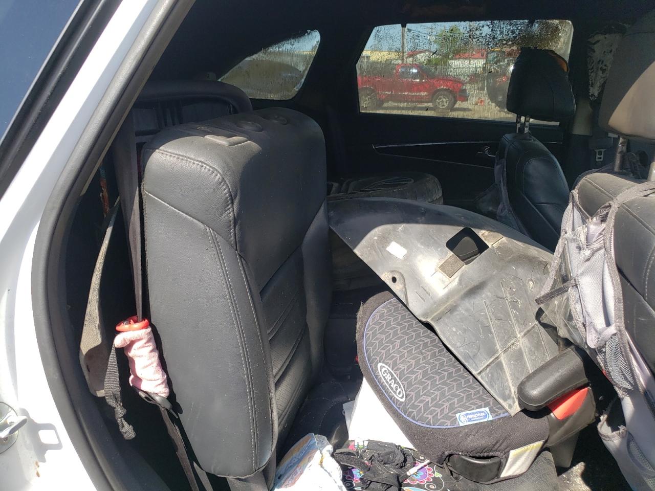 Photo 6 from auction – 2017 KIA SORENTO EX with VIN 5XYPH4A54HG315883