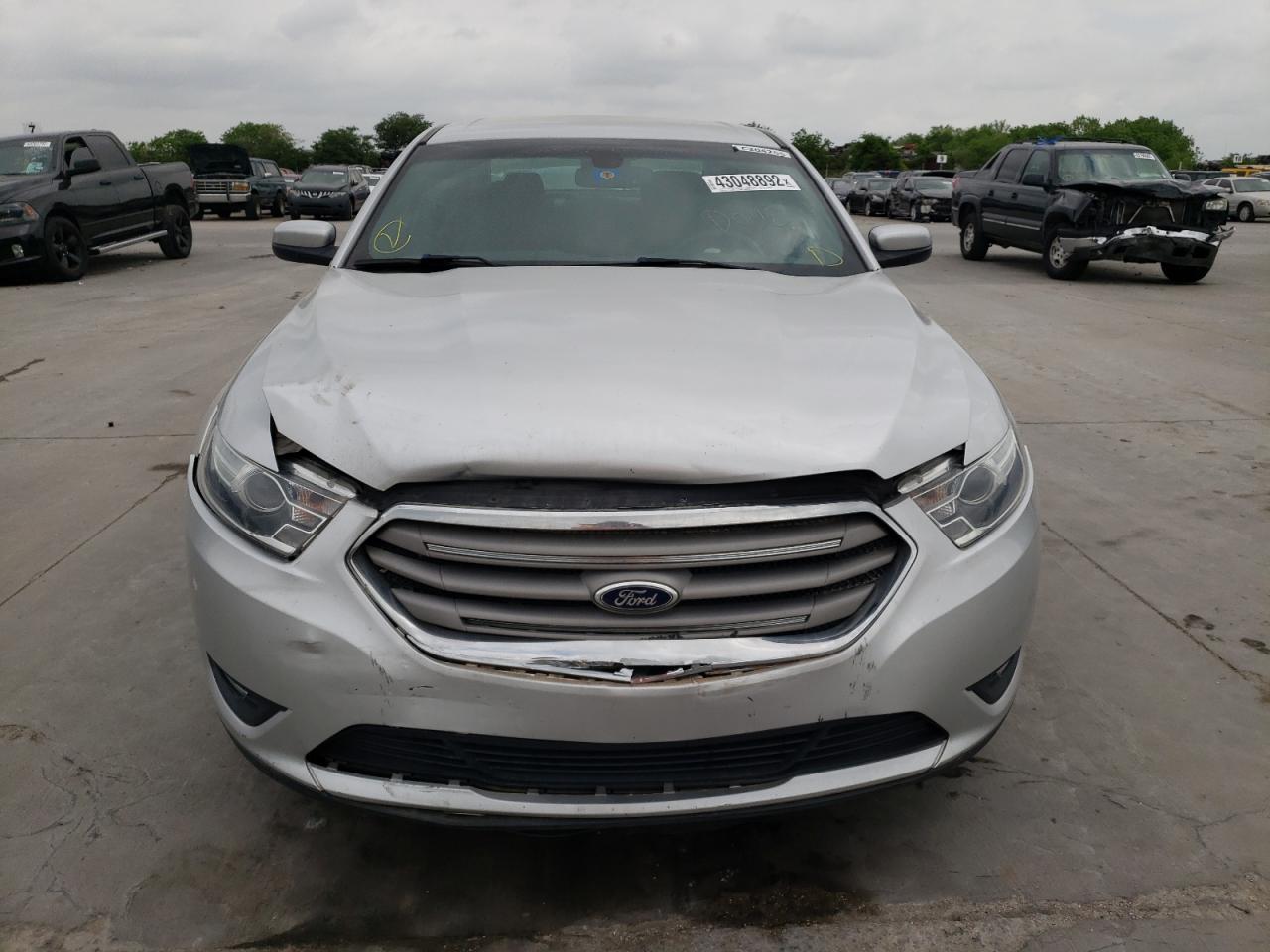 Photo 9 from auction – 2013 FORD TAURUS SEL with VIN 1FAHP2E89DG229210