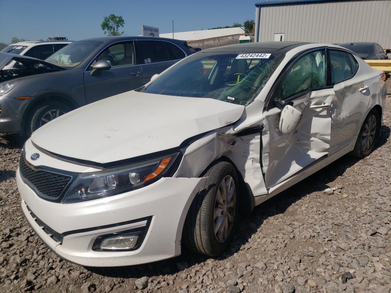 Photo 2 from auction – 2015 KIA OPTIMA EX with VIN 5XXGN4A77FG380268