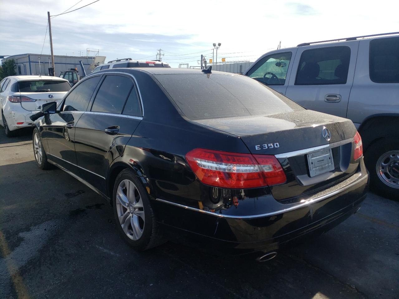 Photo 3 from auction – 2010 MERCEDES-BENZ E 350 with VIN WDDHF5GB0AA176473
