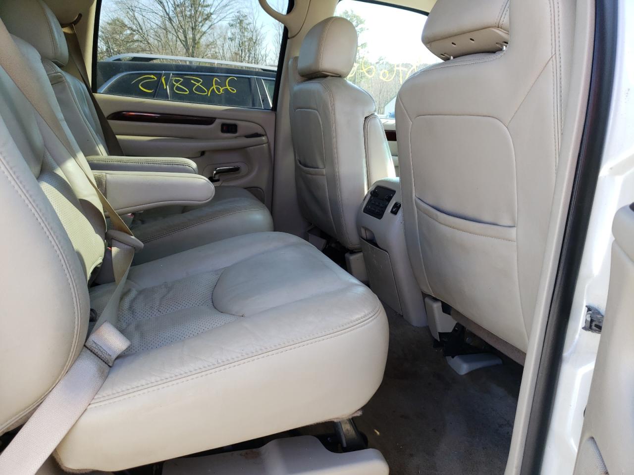 Photo 6 from auction – 2005 CADILLAC ESCALADE E with VIN 3GYFK66N15G226183