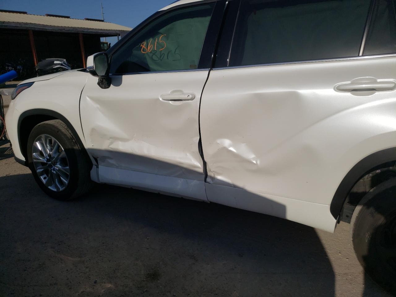 Photo 9 from auction – 2021 TOYOTA HIGHLANDER with VIN 5TDYZRAH6MS052558