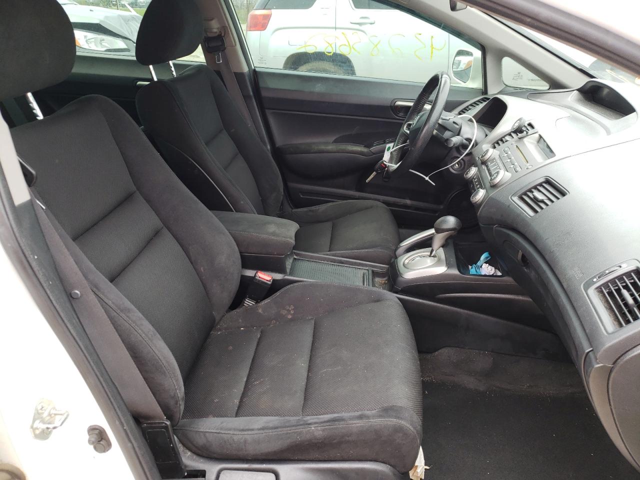Photo 5 from auction – 2011 HONDA CIVIC LX-S with VIN 19XFA1F69BE031184