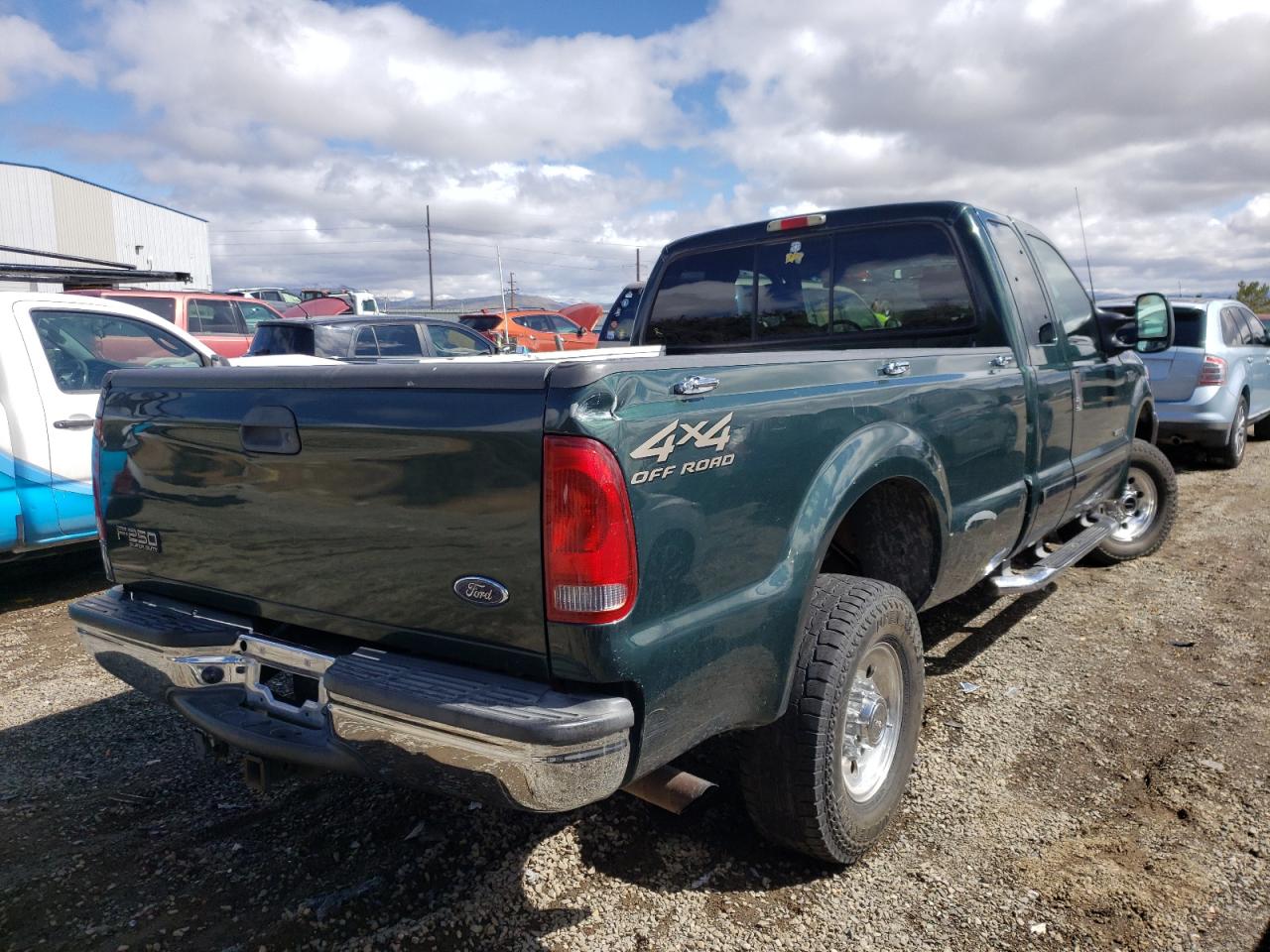 Photo 4 from auction – 2002 FORD F250 SUPER with VIN 1FTNX21F82EA90908