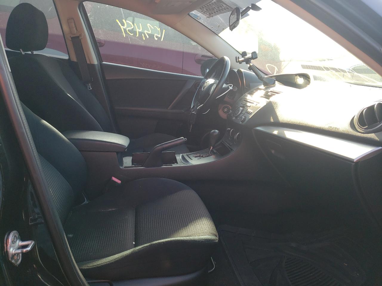 Photo 5 from auction – 2012 MAZDA 3 I with VIN JM1BL1UF0C1589991