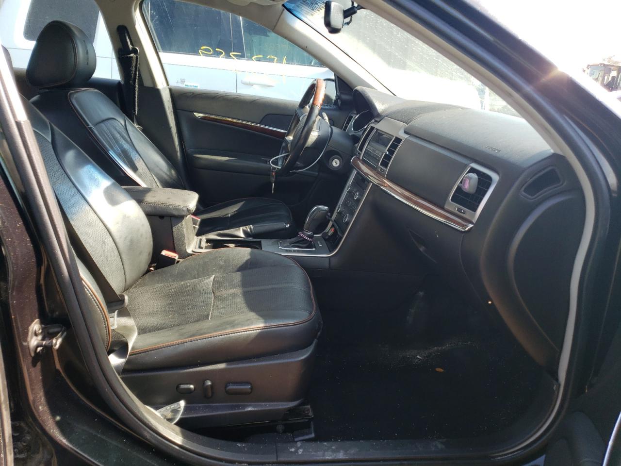 Photo 5 from auction – 2011 LINCOLN MKZ with VIN 3LNHL2JC1BR761746