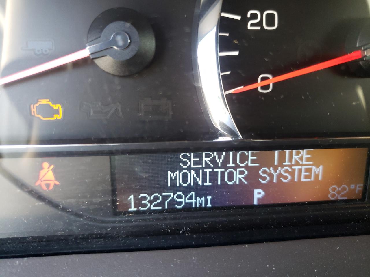 Photo 8 from auction – 2008 CADILLAC SRX with VIN 1GYEE437680167850