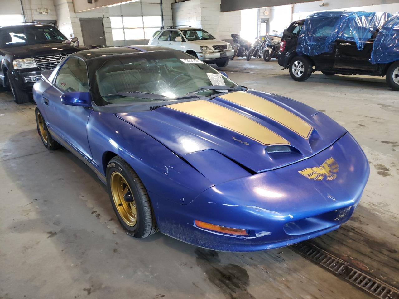PONTIAC FIREBIRD 1997 with VIN 2G2FS22KXV2213126 - Photo from auction