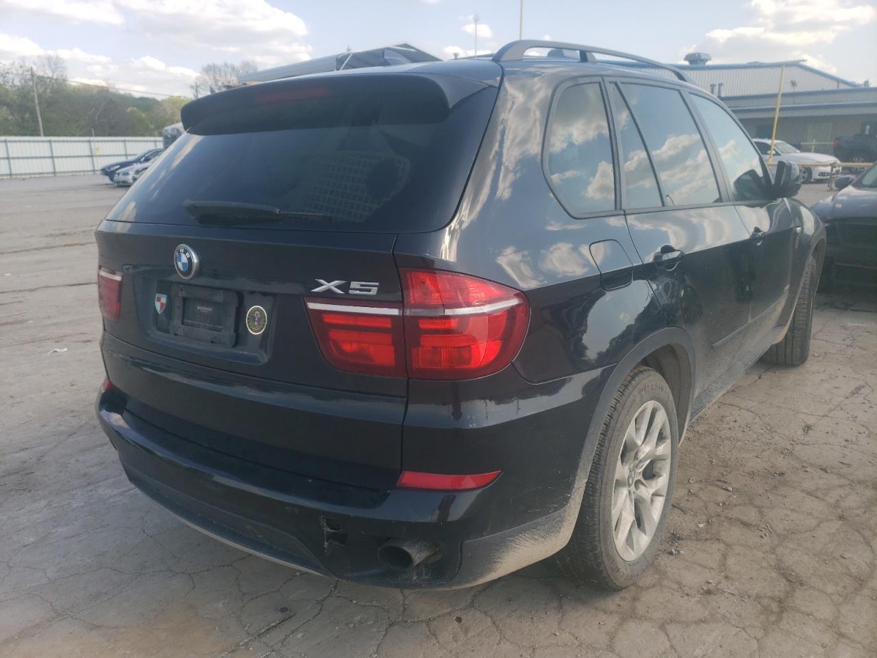Photo 4 from auction – 2012 BMW X5 XDRIVE3 with VIN 5UXZV4C5XCL992303