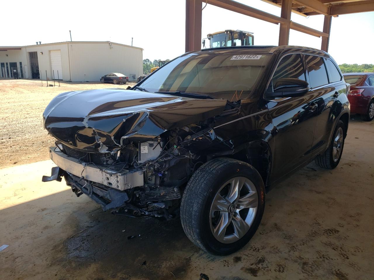 Photo 2 from auction – 2016 TOYOTA HIGHLANDER with VIN 5TDYKRFH6GS183703