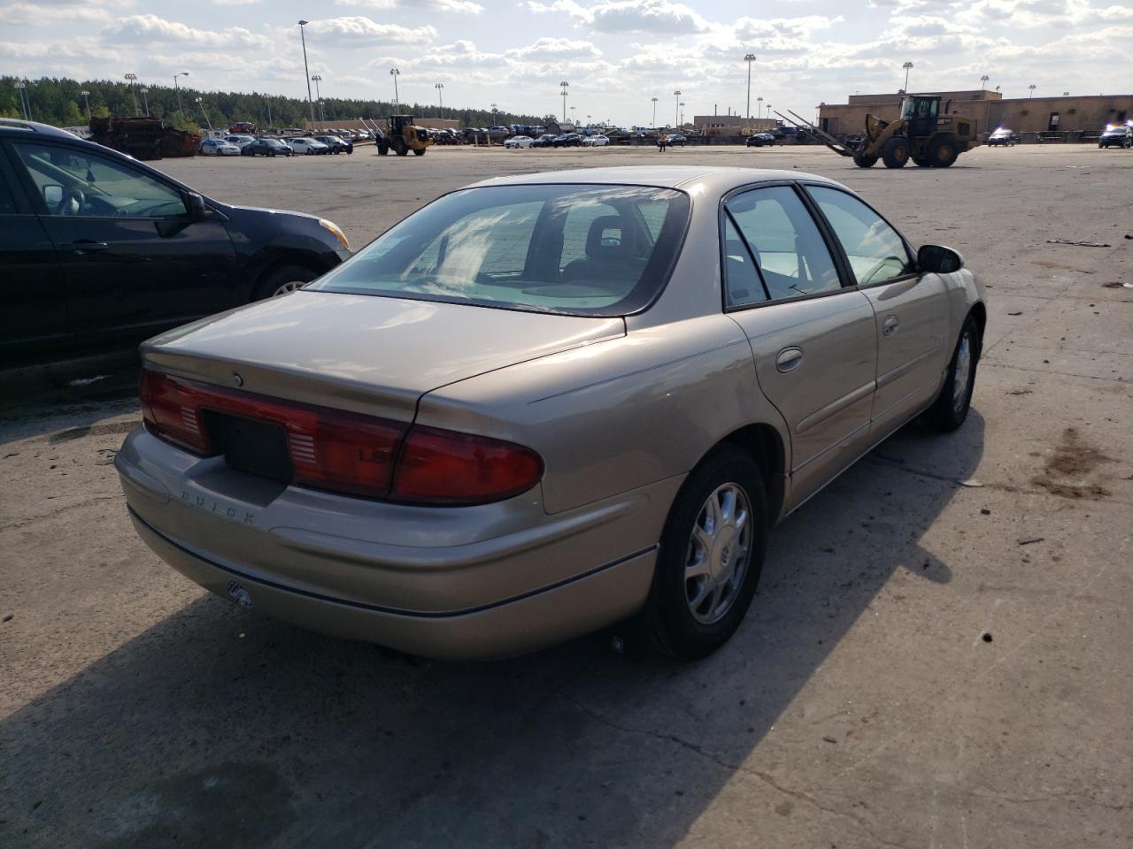 Photo 4 from auction – 2001 BUICK REGAL LS with VIN 2G4WB55K511312456
