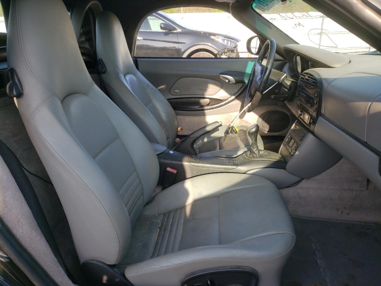 Photo 5 from auction – 2001 PORSCHE BOXSTER with VIN WP0CA29851U621887