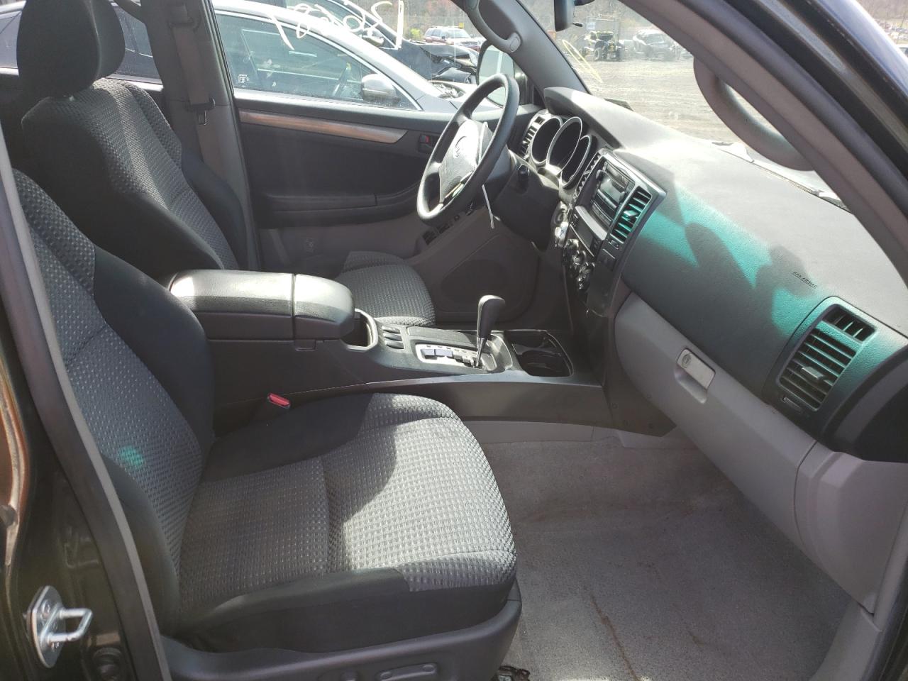 Photo 5 from auction – 2007 TOYOTA 4RUNNER SR with VIN JTEBU14R078082296