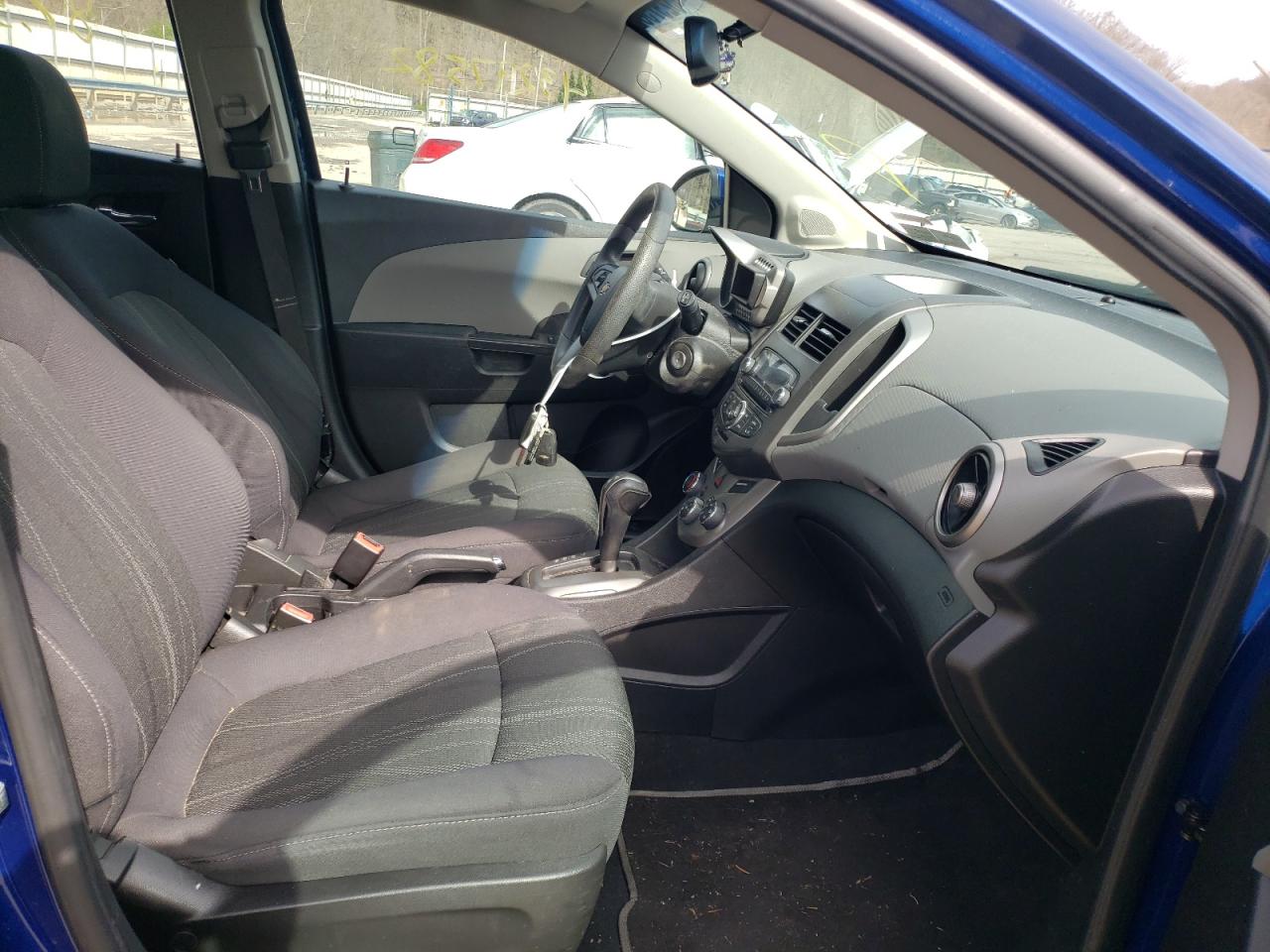 Photo 5 from auction – 2013 CHEVROLET SONIC LT with VIN 1G1JC6SG7D4133824