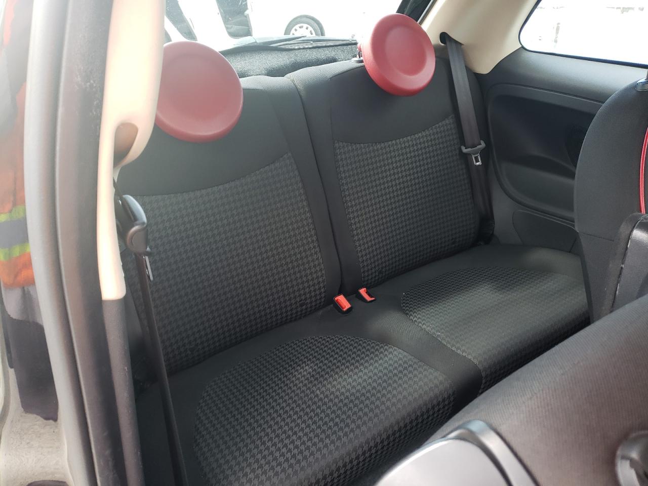 Photo 6 from auction – 2017 FIAT 500 POP with VIN 3C3CFFKRXHT526150