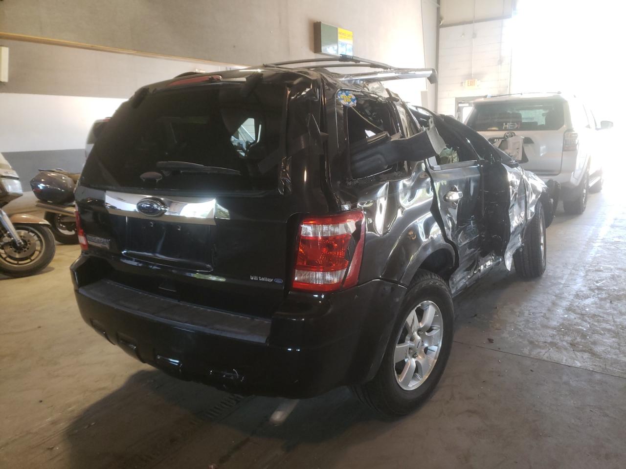 Photo 4 from auction – 2011 FORD ESCAPE LIM with VIN 1FMCU0E71BKC01268