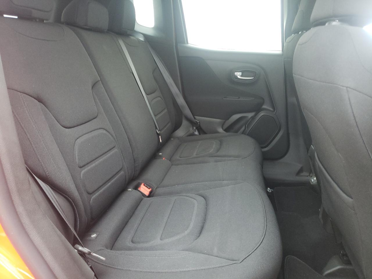 Photo 6 from auction – 2021 JEEP RENEGADE L with VIN ZACNJDBB4MPM36775