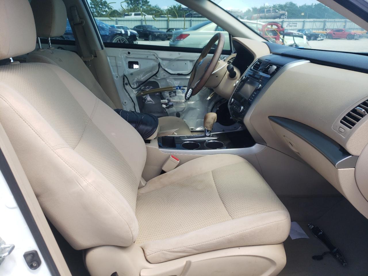 Photo 5 from auction – 2014 NISSAN ALTIMA 2.5 with VIN 1N4AL3AP6EC145516