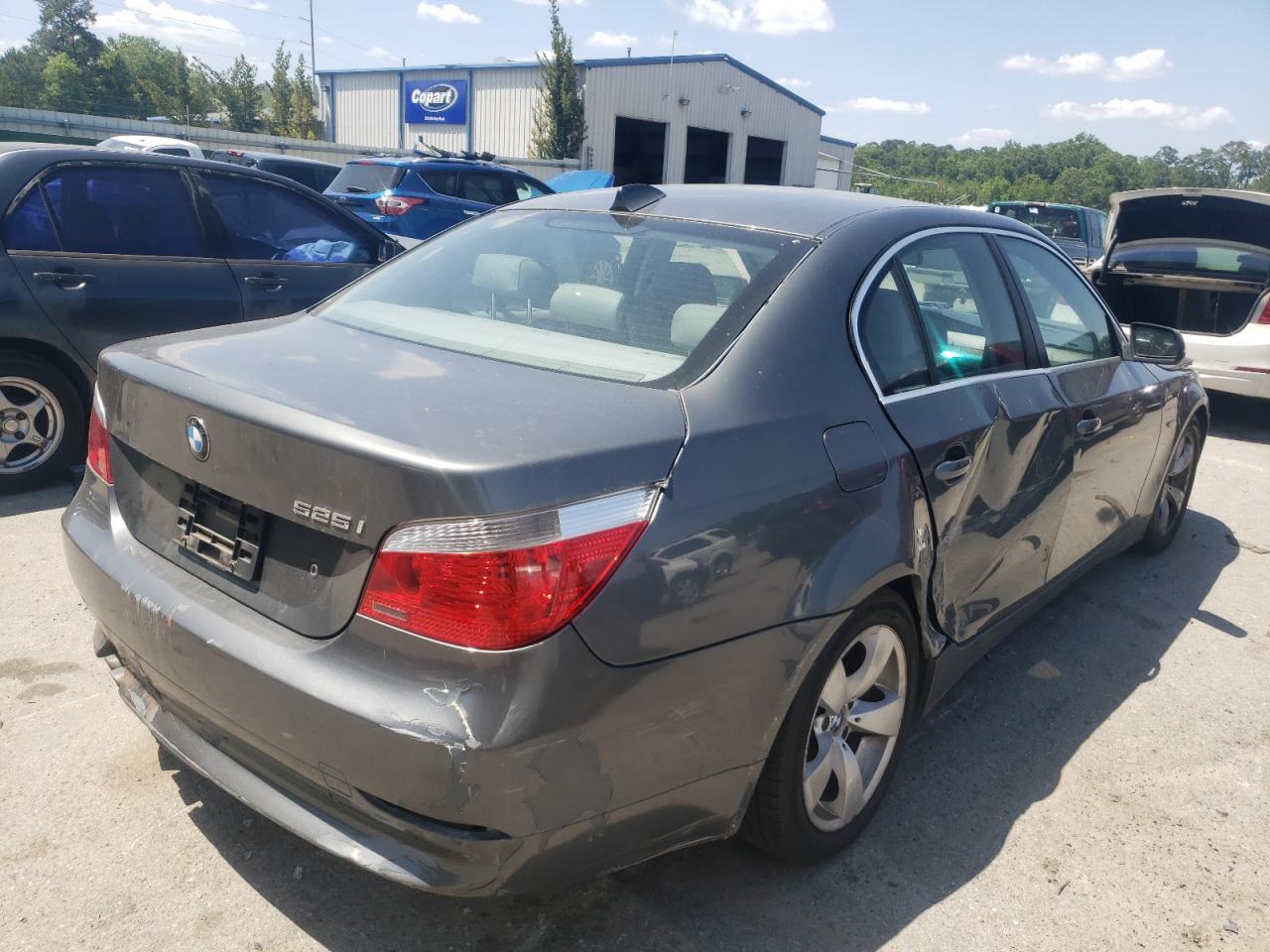 Photo 4 from auction – 2007 BMW 525 I with VIN WBANE53547CW68689