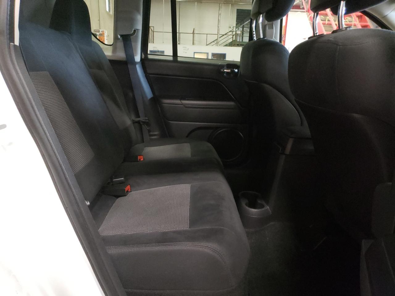 Photo 6 from auction – 2012 JEEP COMPASS LA with VIN 1C4NJDEB0CD686865