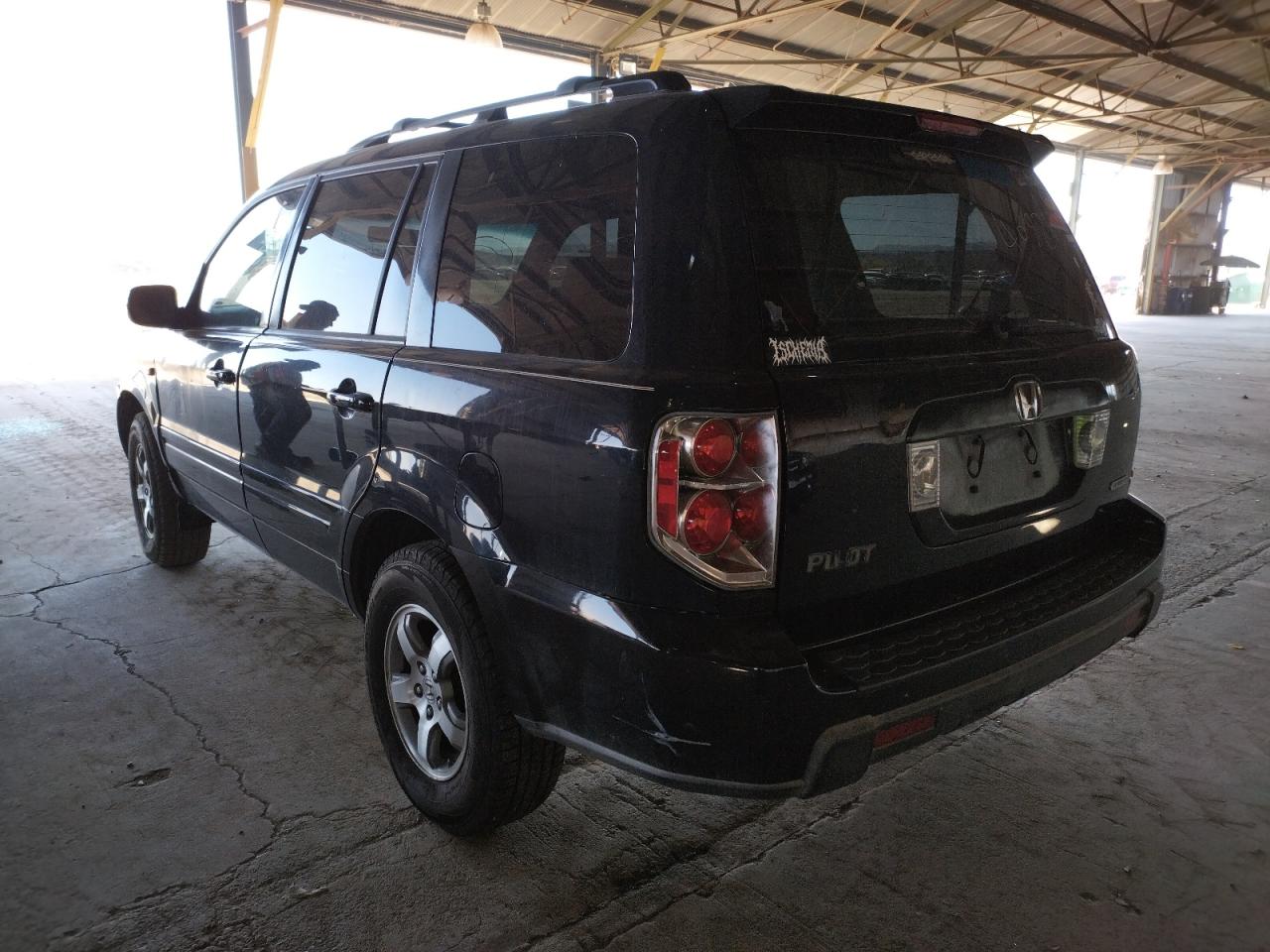 Photo 3 from auction – 2006 HONDA PILOT EX with VIN 2HKYF18596H540921