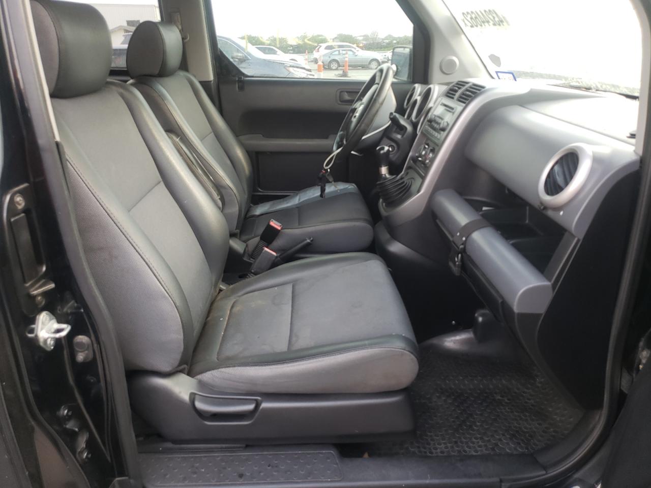 Photo 5 from auction – 2005 HONDA ELEMENT EX with VIN 5J6YH27615L026091