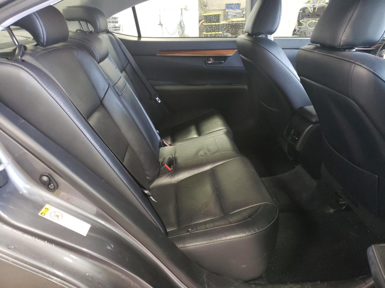 Photo 6 from auction – 2014 LEXUS ES 300H with VIN JTHBW1GG2E2048044