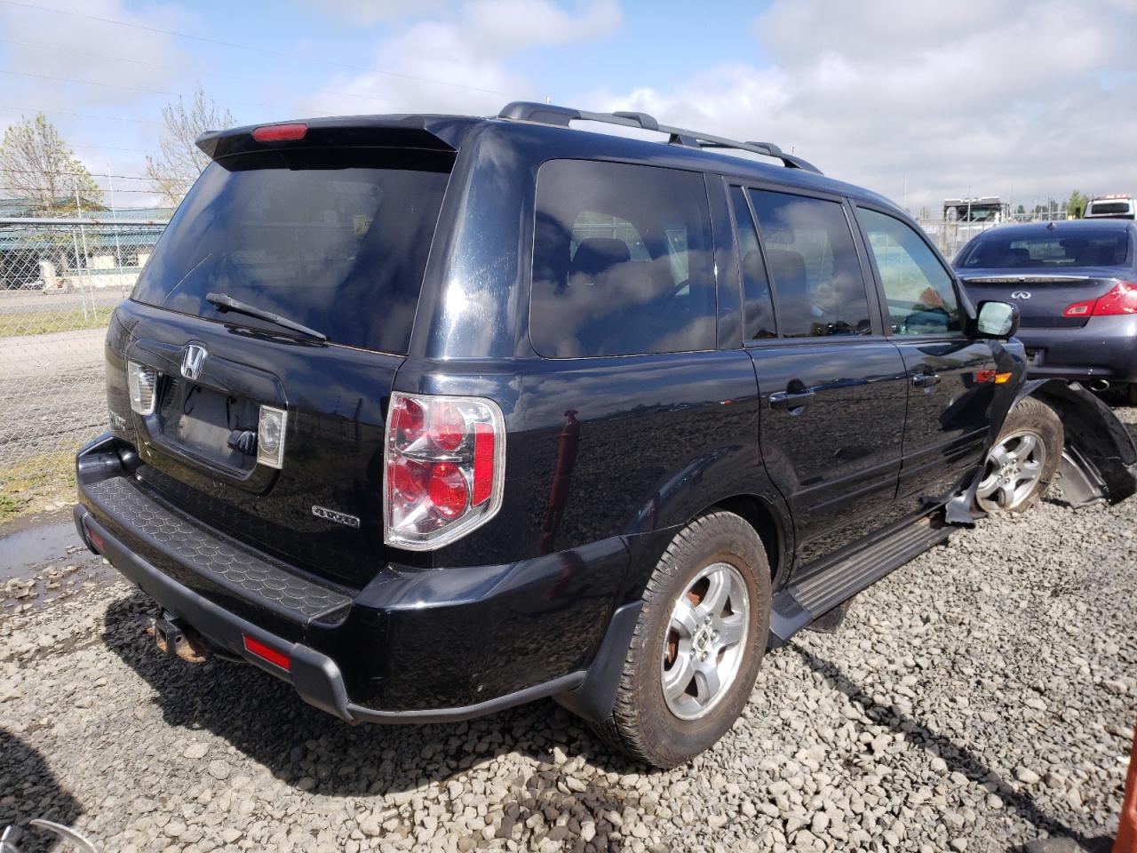 Photo 4 from auction – 2006 HONDA PILOT EX with VIN 2HKYF18746H552606