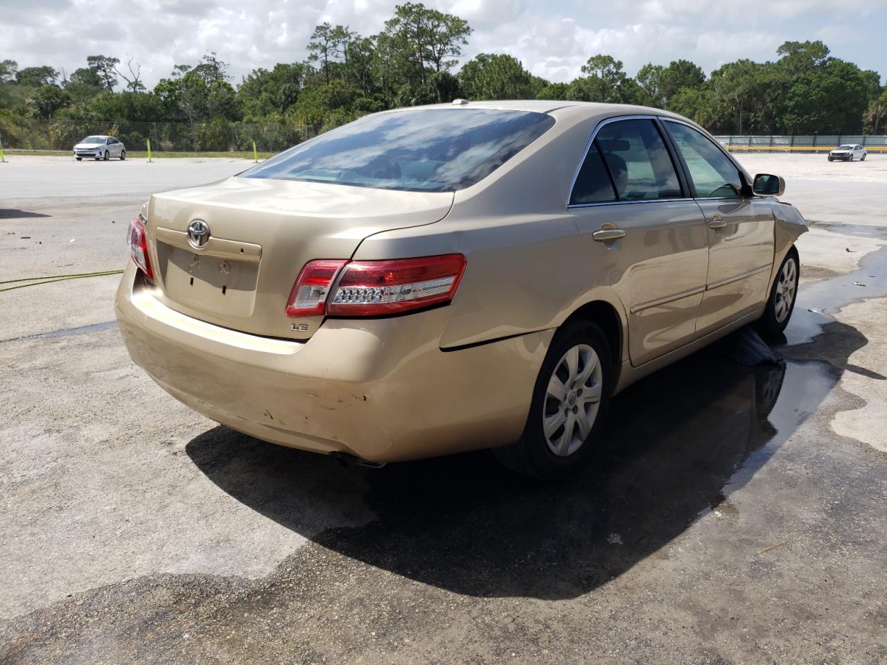 Photo 4 from auction – 2010 TOYOTA CAMRY BASE with VIN 4T4BF3EK9AR015806