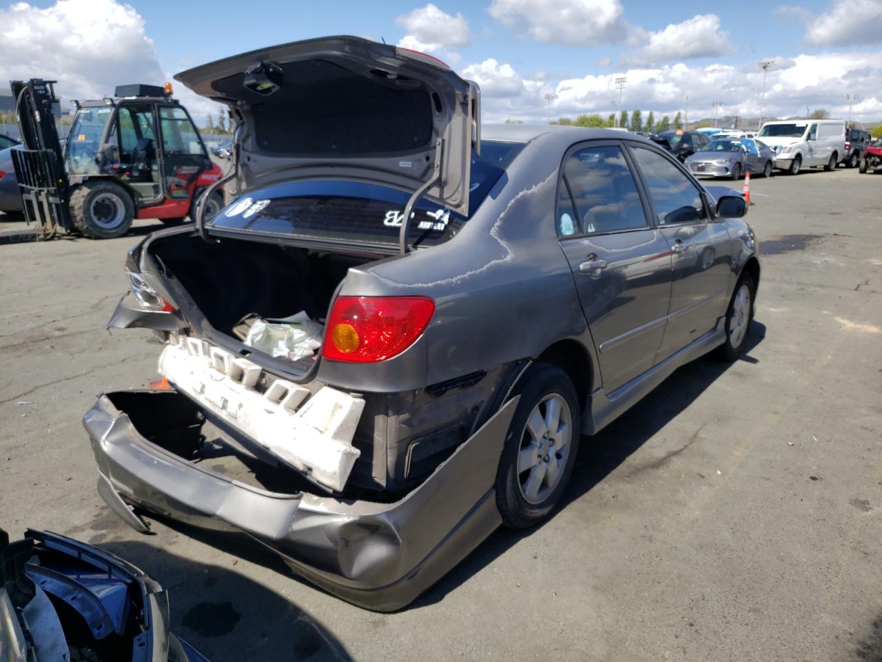 Photo 4 from auction – 2003 TOYOTA COROLLA CE with VIN 1NXBR32E43Z094157