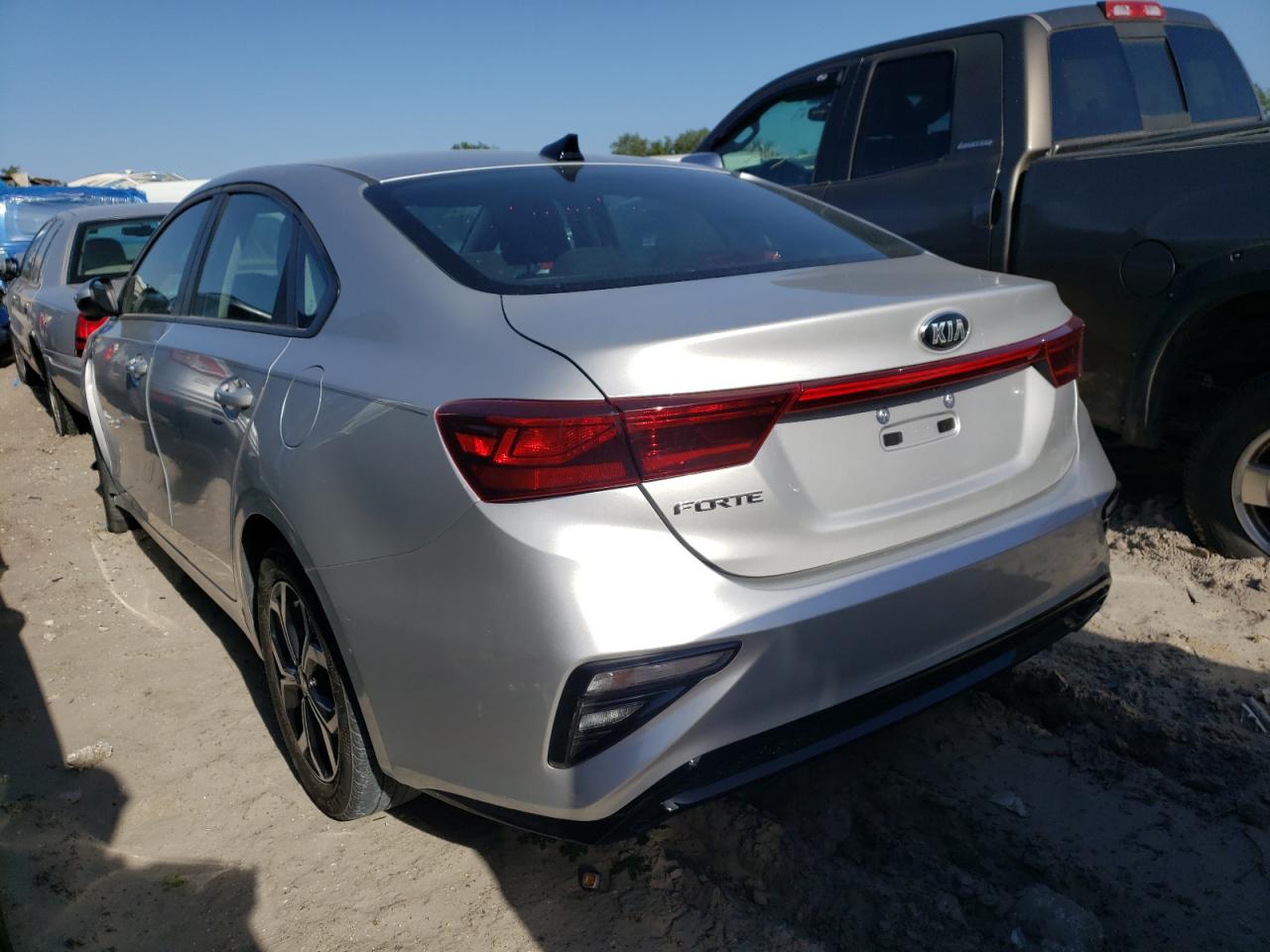 Photo 3 from auction – 2019 KIA FORTE FE with VIN 3KPF24AD8KE130115