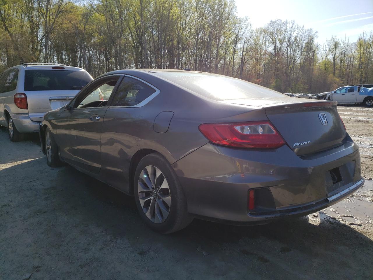 Photo 3 from auction – 2014 HONDA ACCORD EXL with VIN 1HGCT1B87EA004286