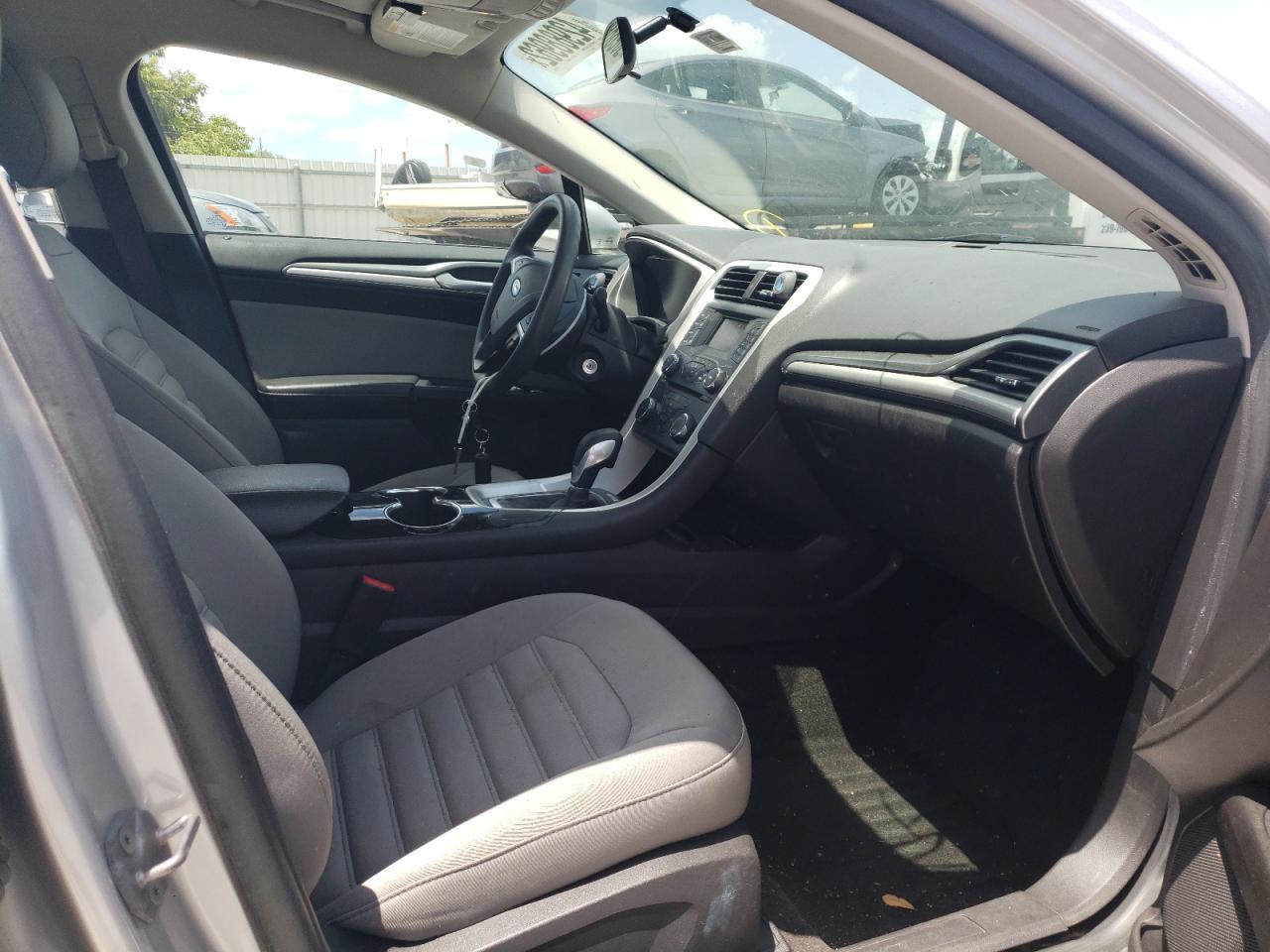 Photo 5 from auction – 2014 FORD FUSION S with VIN 1FA6P0G71E5364520