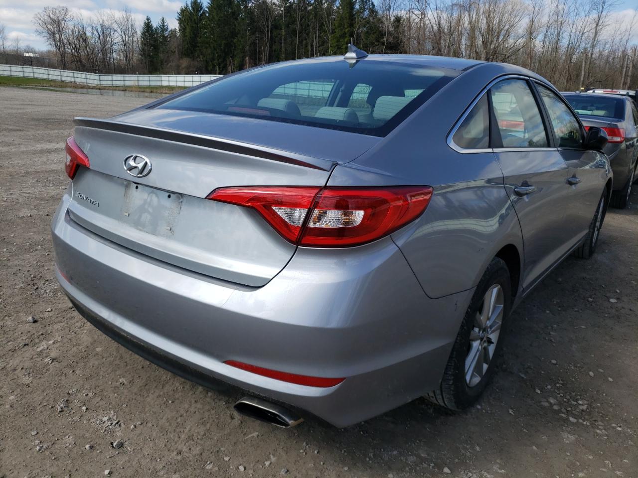 Photo 4 from auction – 2017 HYUNDAI SONATA SE with VIN 5NPE24AF4HH497031