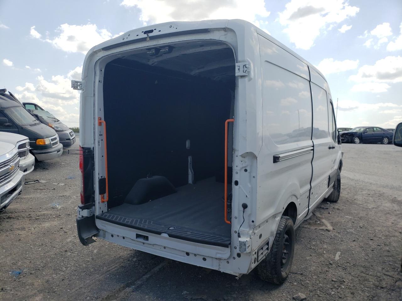 Photo 4 from auction – 2019 FORD TRANSIT T- with VIN 1FTYE2CM6KKB36011