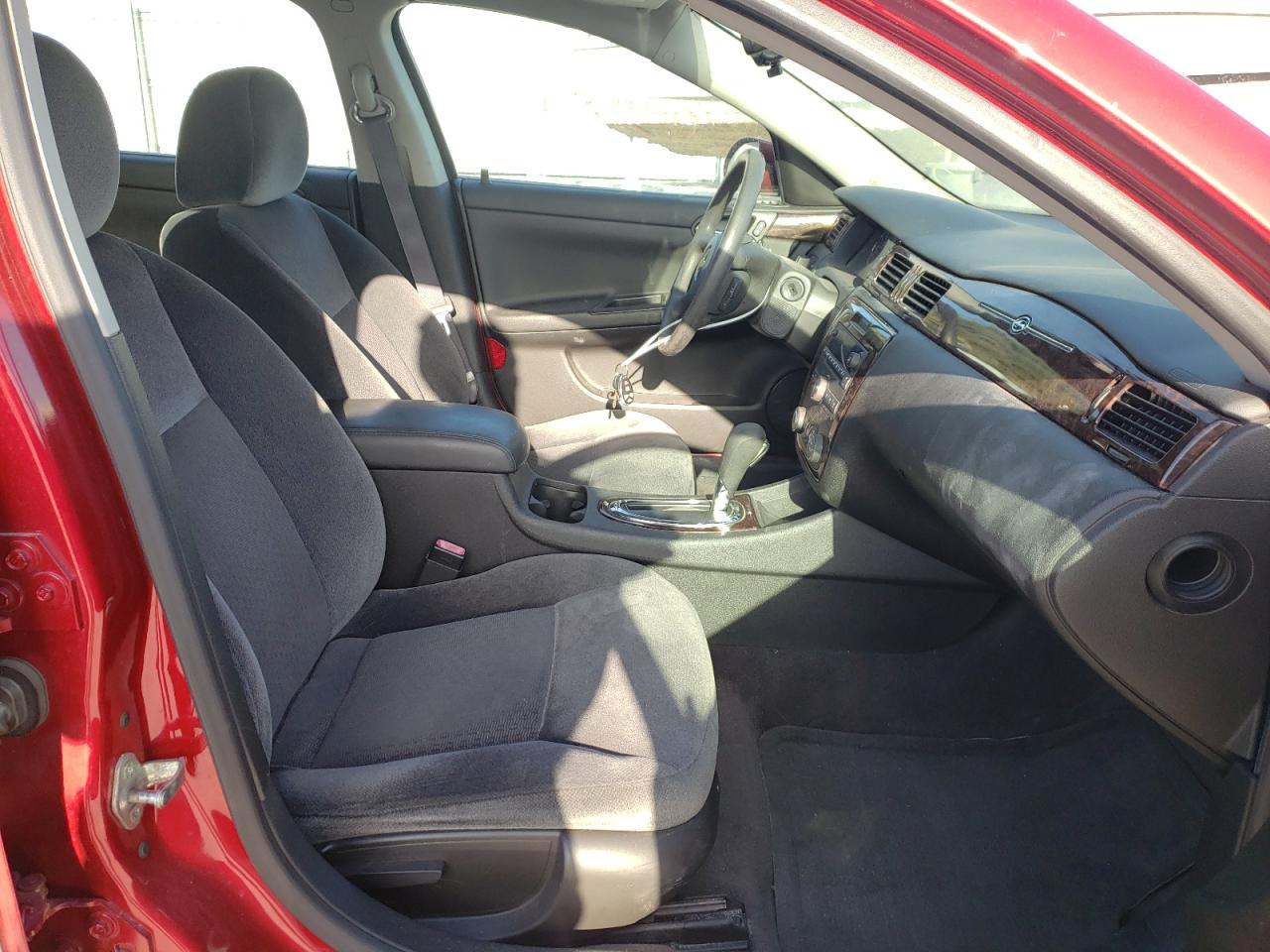 Photo 5 from auction – 2015 CHEVROLET IMPALA LIM with VIN 2G1WB5E32F1142795