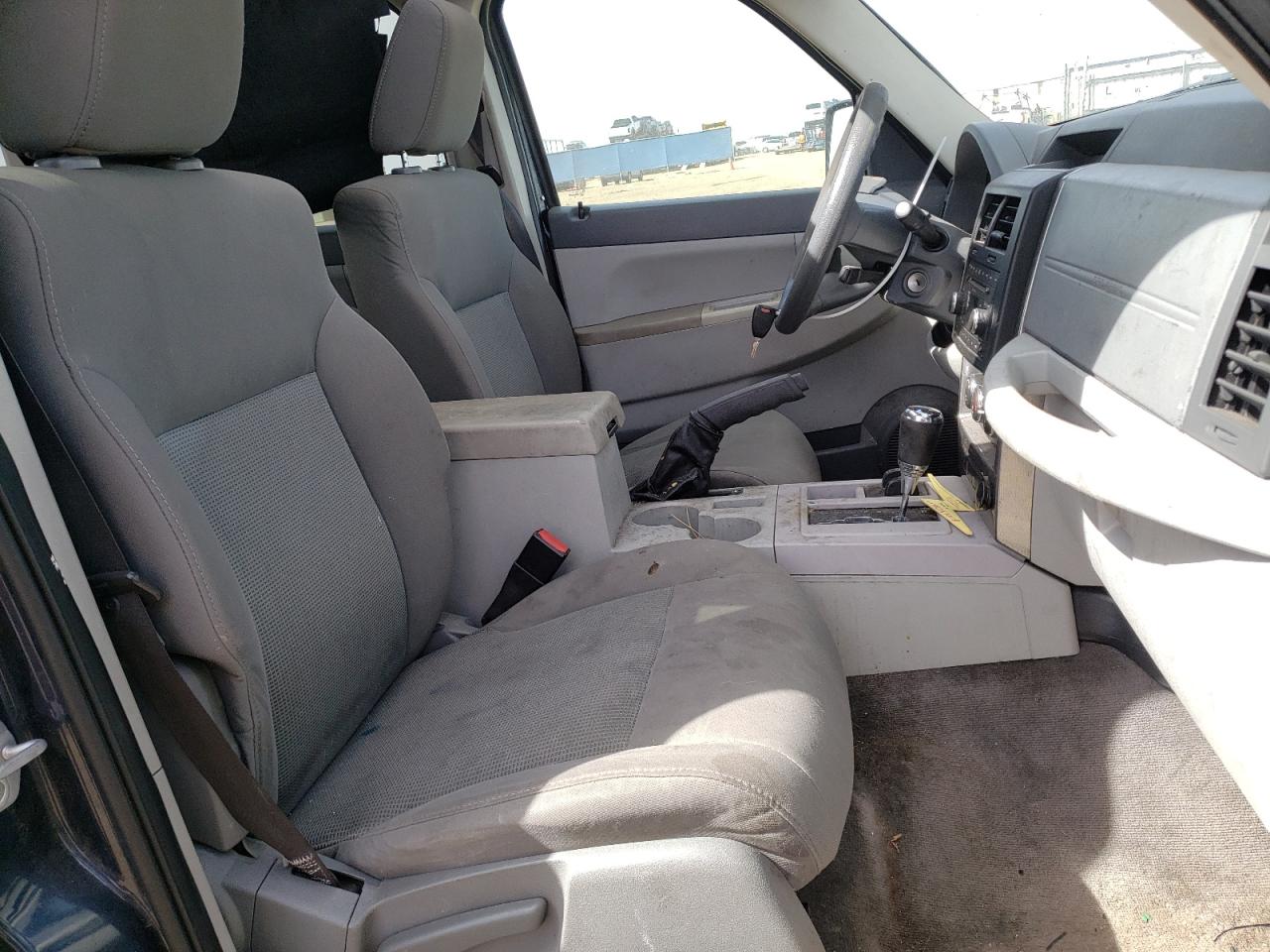 Photo 5 from auction – 2008 JEEP LIBERTY SP with VIN 1J8GN28K18W240189