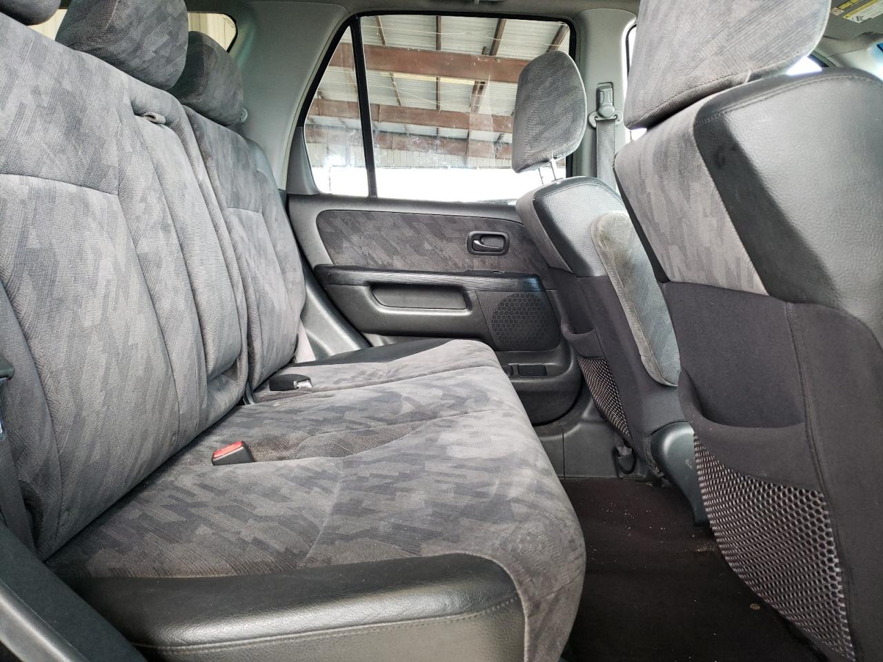 Photo 6 from auction – 2004 HONDA CR-V EX with VIN SHSRD78814U203106
