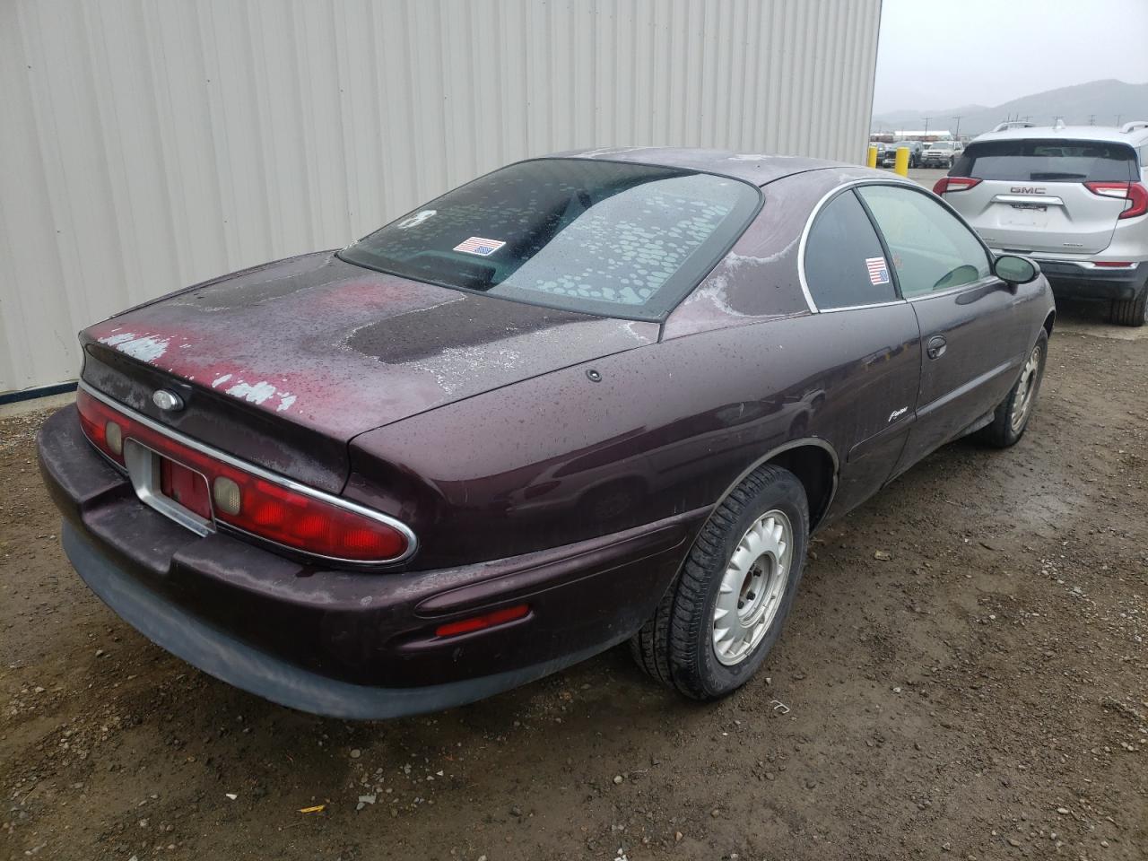 Photo 4 from auction – 1996 BUICK RIVIERA with VIN 1G4GD22K3T4715330