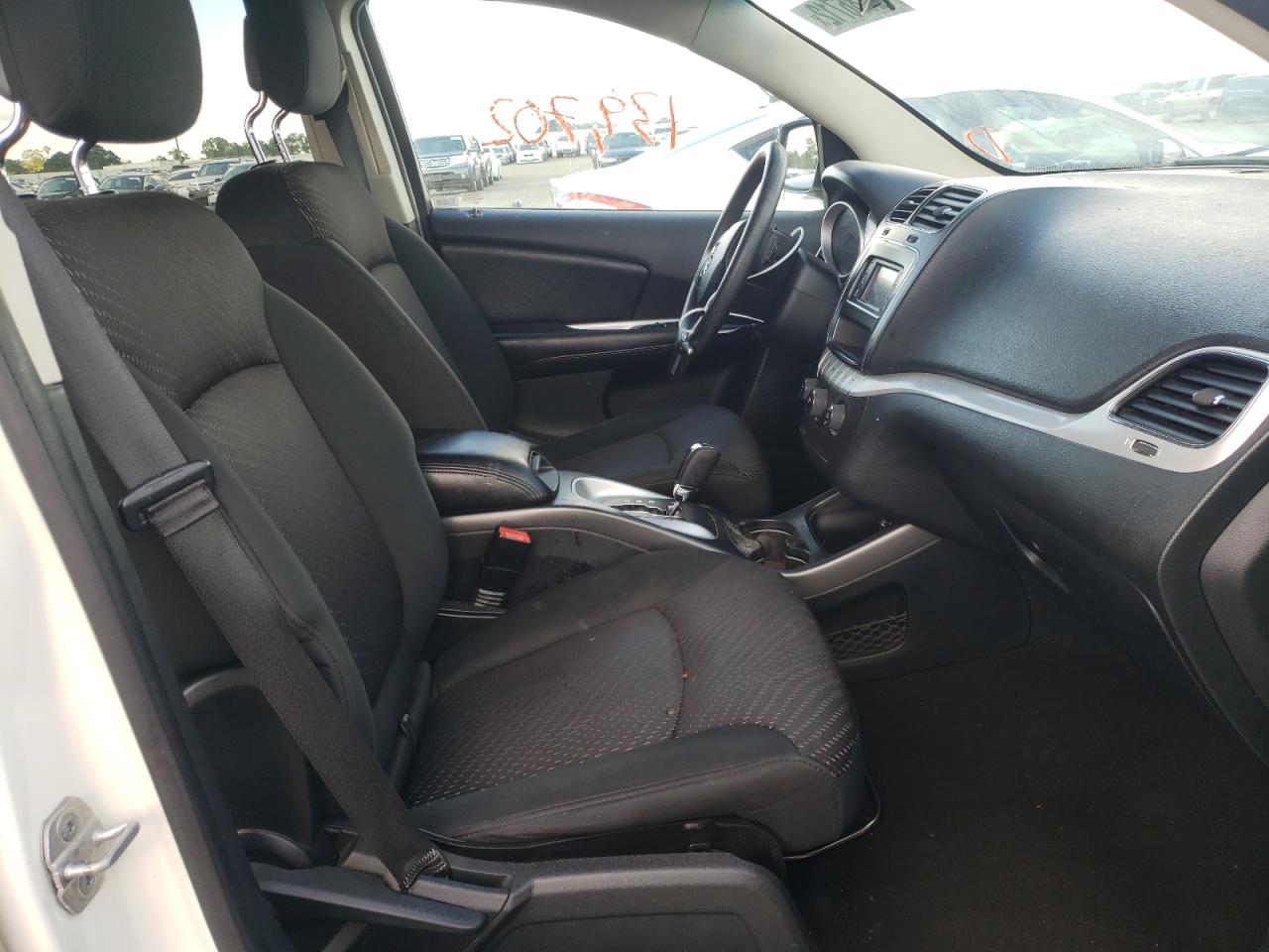 Photo 5 from auction – 2011 DODGE JOURNEY MA with VIN 3D4PH1FG4BT561313