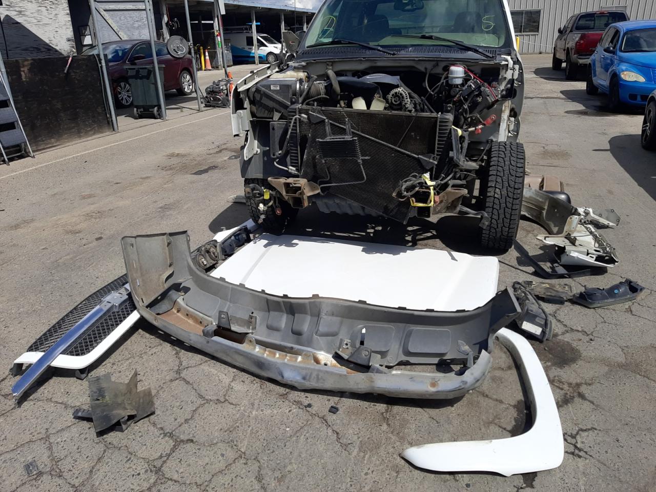 Foto 9 de la subasta – 2004 CHEVROLET SILVERADO con VIN 1GCHC23U04F185254
