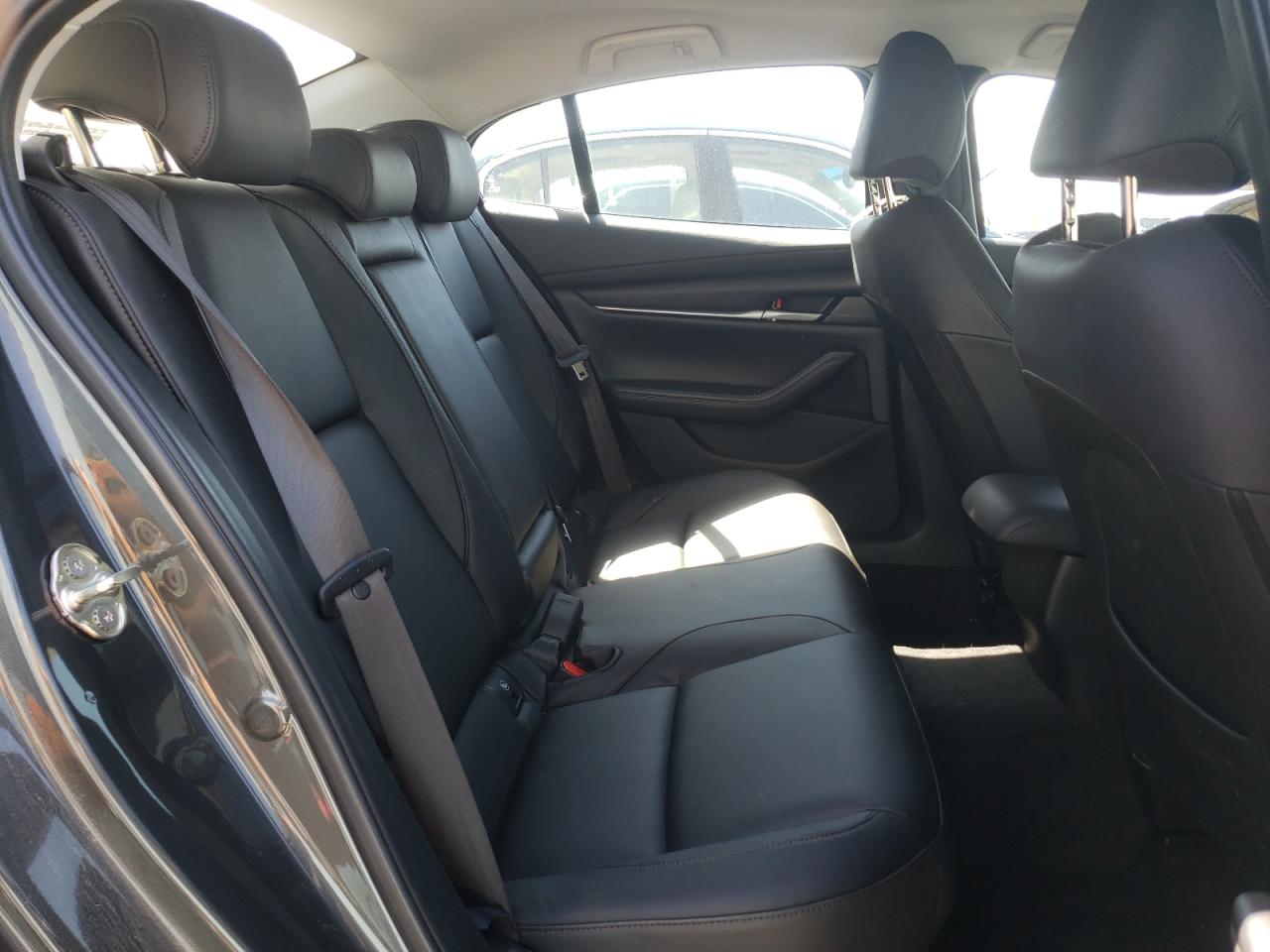 Photo 6 from auction – 2021 MAZDA 3 SELECT with VIN JM1BPBBL3M1336085