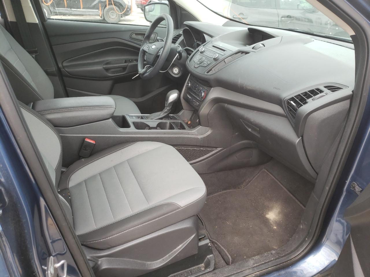 Photo 5 from auction – 2018 FORD ESCAPE S with VIN 1FMCU0F72JUB43253