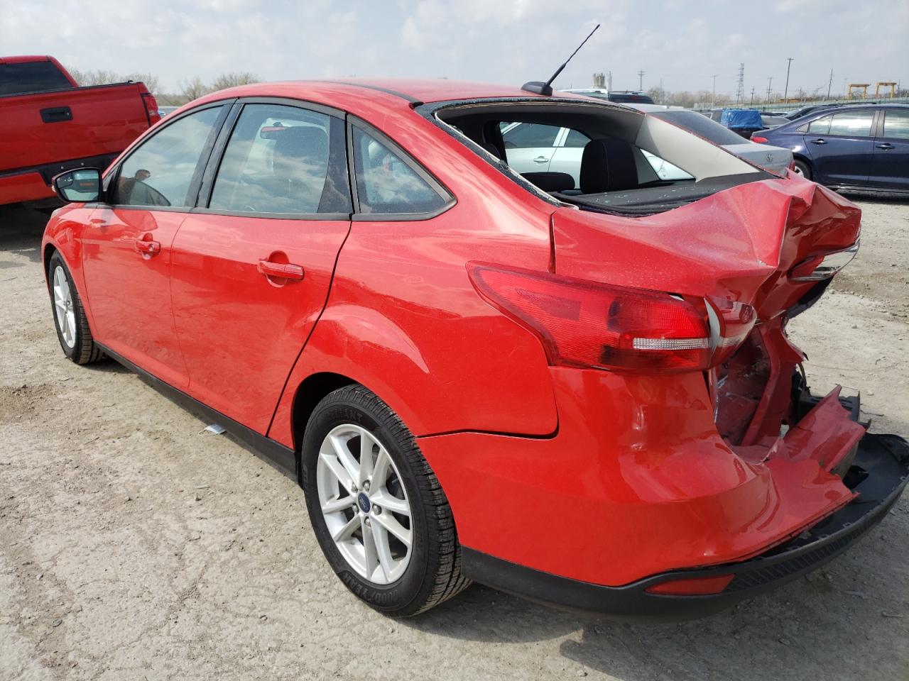 Photo 3 from auction – 2016 FORD FOCUS SE with VIN 1FADP3F29GL270138