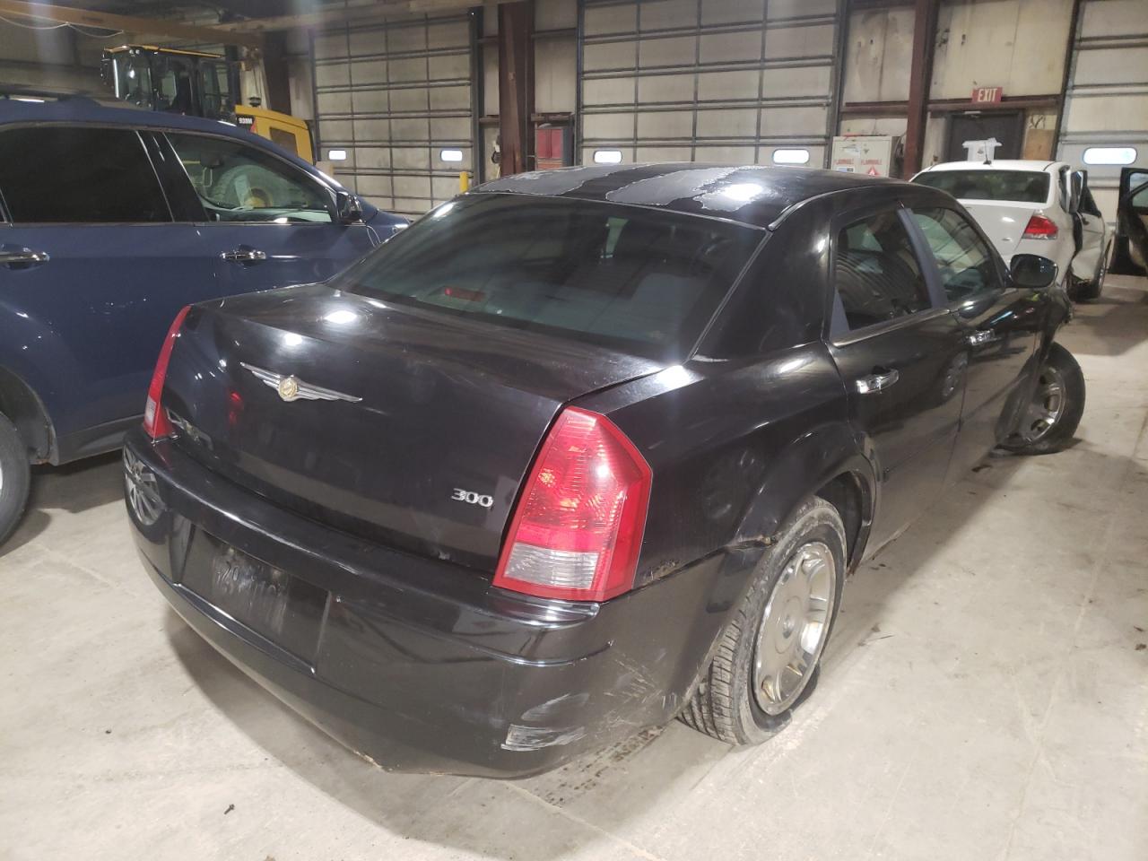Photo 4 from auction – 2005 CHRYSLER 300 with VIN 2C3JA43R05H160194